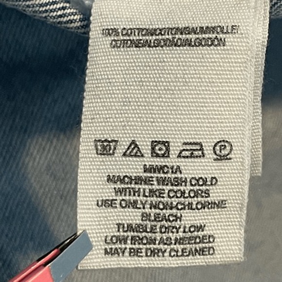 Free People‎ Studded Denim Trucker Jacket Blue Medium Wash Distressed Denim XS - Picture 11 of 13